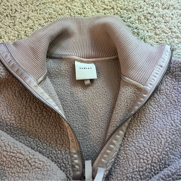 Varley Roselle Half Zip Fleece Sweatshirr in Sphinx - Picture 3 of 5